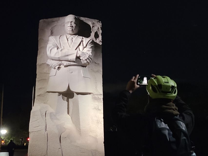 Washington DC: Monuments by Night Bike Tour - Nighttime DC: What You Gain by Riding After Dusk