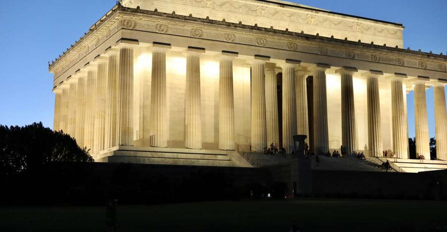 Washington DC: Monuments by Night Bike Tour - Meeting at 801 D St NW by the US Navy Memorial Plaza