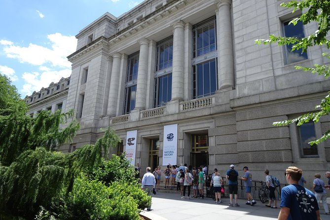 Washington DC Museums self-guided walking tour & scavenger hunt - What makes this tour fun: challenges, pacing freedom, and teen-friendly focus