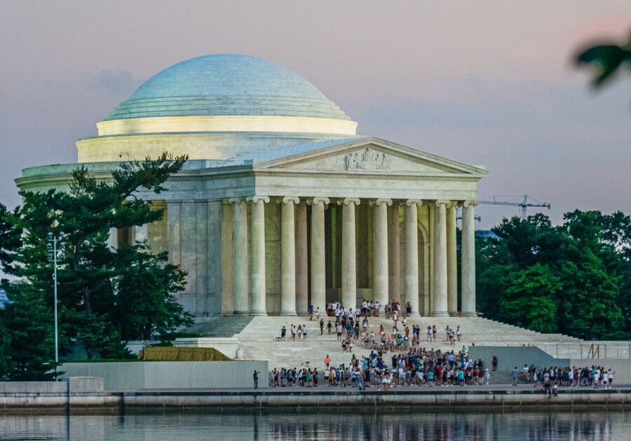 Washington DC: National Mall Night Bus Tour - Martin Luther King Jr. and Lincoln: where the commentary becomes personal
