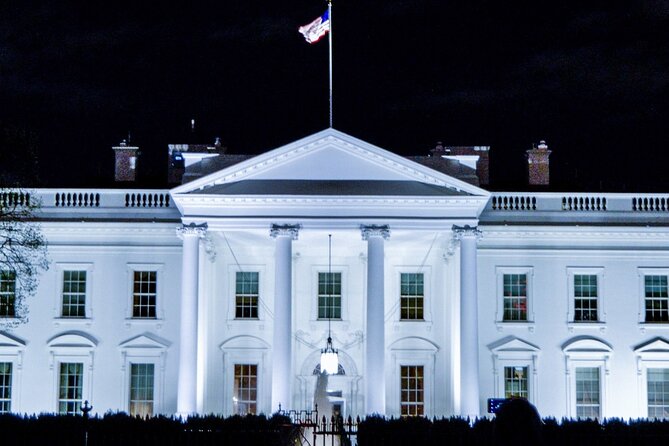 Washington DC Political Scandals and True Crime Night-Time Tour - Supreme Court: When Law, Politics, and Famous Cases Collide