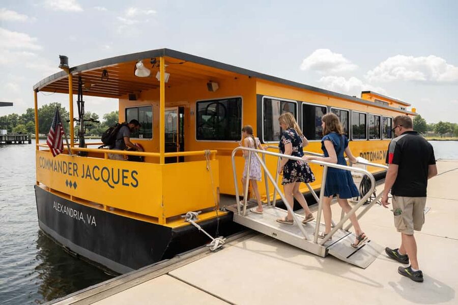 Washington DC: Potomac Cruise and Georgetown Walking Tour - Potomac cruise highlights: Titanic, Arlington, Kennedy Center, Watergate, and the Lincoln Memorial