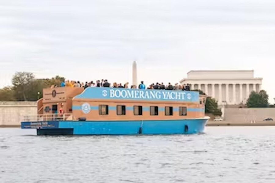 Washington, DC: Potomac River Yacht Cruise with Open Bar - Double-Decker Yacht + Surround-Sound Music (The Party Part)