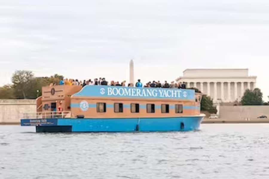 Washington, DC: Sightseeing Cruise on the Potomac River - Meeting the Boomerang Pirate Ship at Washington Harbour