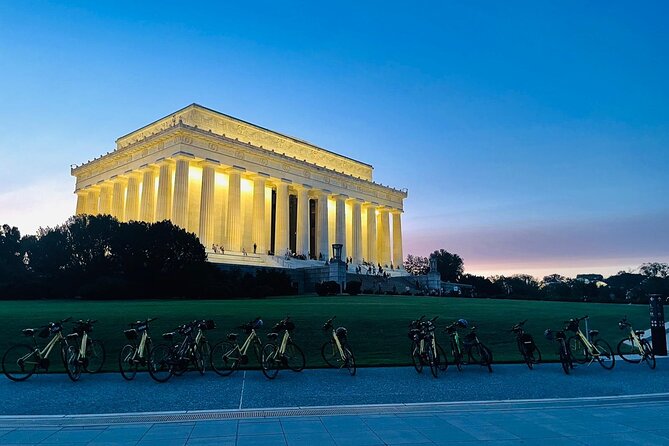 Washington DC Sites at Night Guided Bicycle Tour - The Route Feel: Easy Pedaling, Planned Walk-Bys