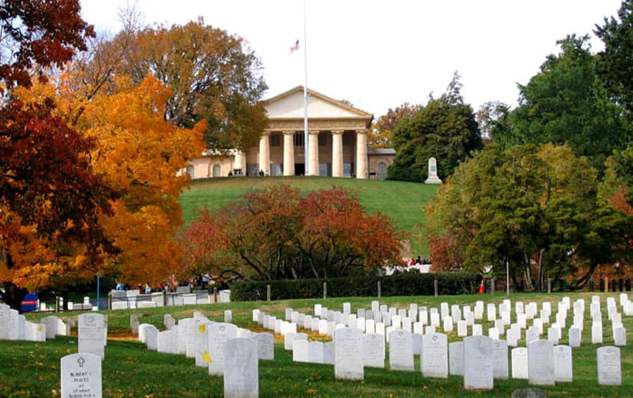 Washington: Mt. Vernon, Alexandria & Arlington Cemetery Tour - JFK’s Gravesite, the Eternal Flame, and Lee’s Residence Area
